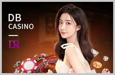 Sân tennis với vận động viên đang giao bóng